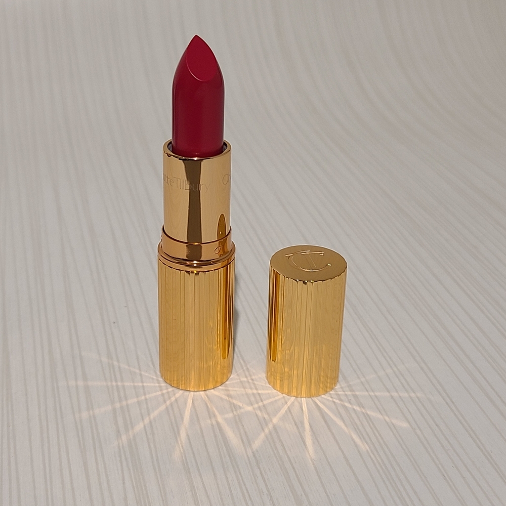Velvet Underground Lipstick from Charlotte Tilbury